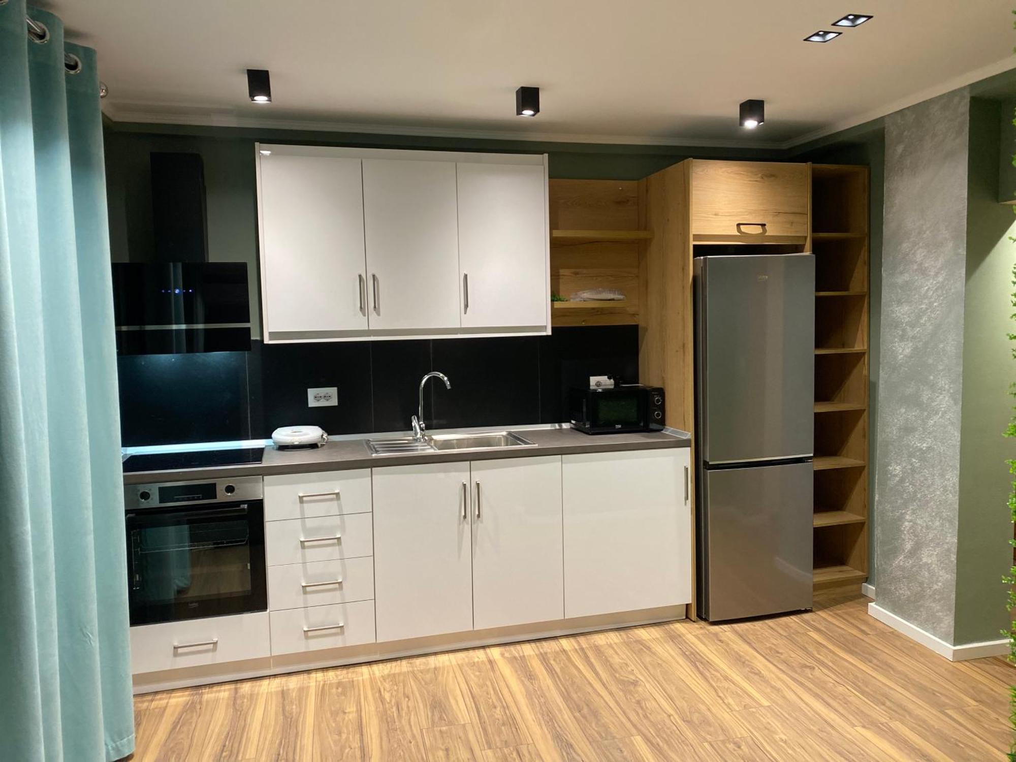 Novs Apartment3 Gjirokaster Bagian luar foto
